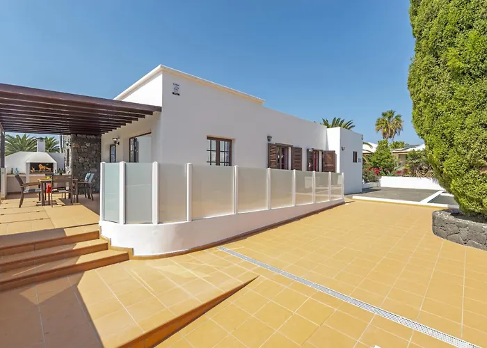 Stephanie Вилла Коста Бланка